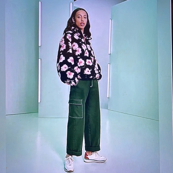 Sandy Liang x Target Floral Black Teddy Sherpa Half Zip Jacket - Picture 2 of 12